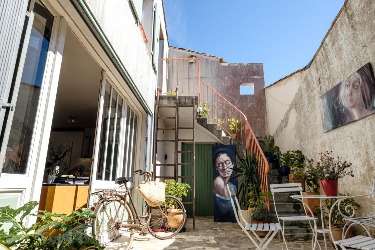 Logement Design A Loix-En-Re - 2 Etoiles - Centre Village Exterior photo